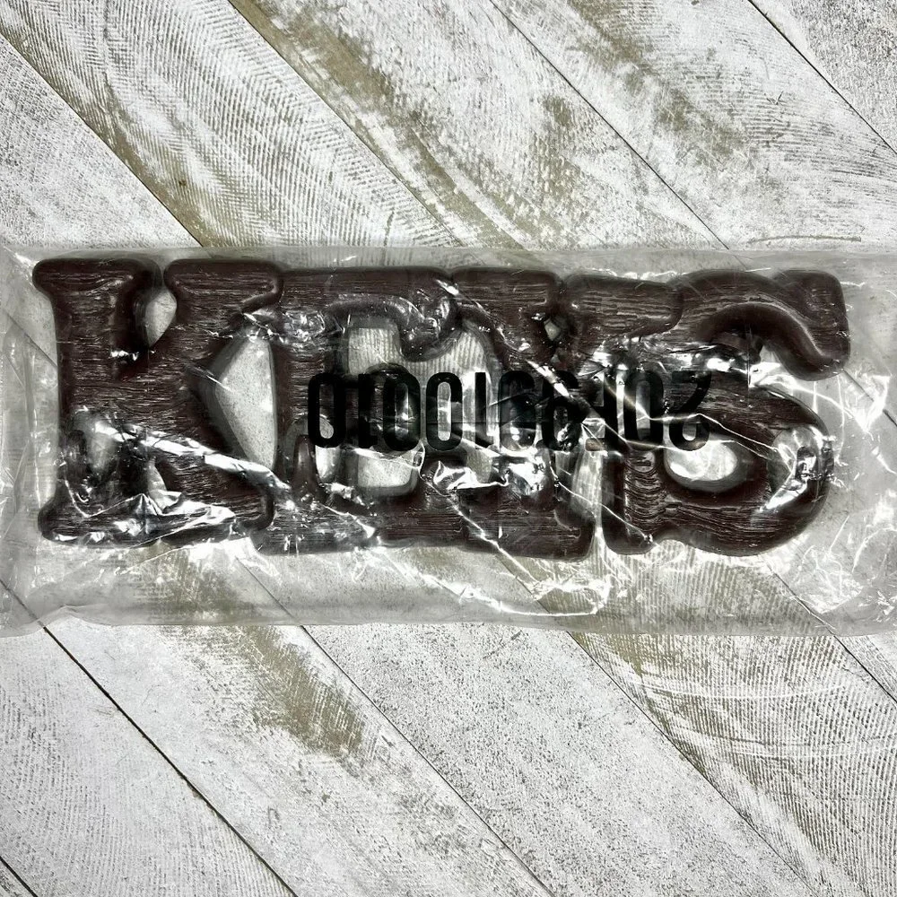 Retro Brown Plastic 